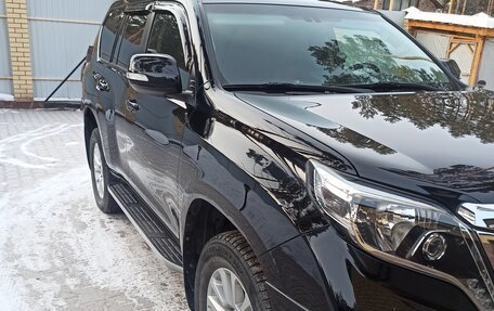 Toyota Land Cruiser Prado 150 рестайлинг 2, 2013 год, 3 600 000 рублей, 2 фотография