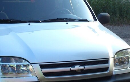 Chevrolet Niva I рестайлинг, 2004 год, 469 000 рублей, 31 фотография
