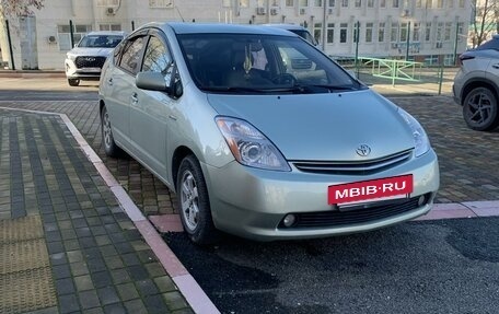 Toyota Prius, 2006 год, 860 000 рублей, 3 фотография