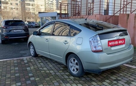 Toyota Prius, 2006 год, 860 000 рублей, 5 фотография