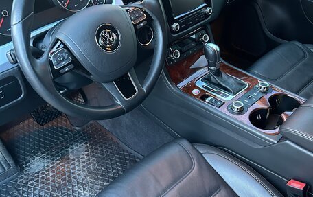 Volkswagen Touareg III, 2013 год, 3 300 000 рублей, 14 фотография