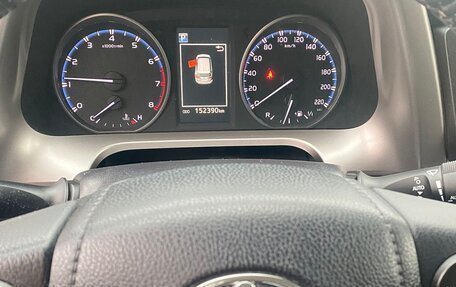 Toyota RAV4, 2017 год, 2 300 000 рублей, 2 фотография