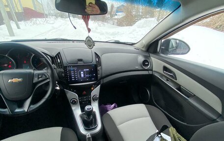 Chevrolet Cruze II, 2013 год, 915 000 рублей, 6 фотография