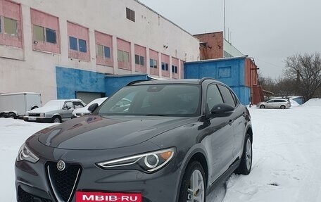 Alfa Romeo Stelvio, 2017 год, 3 350 000 рублей, 9 фотография