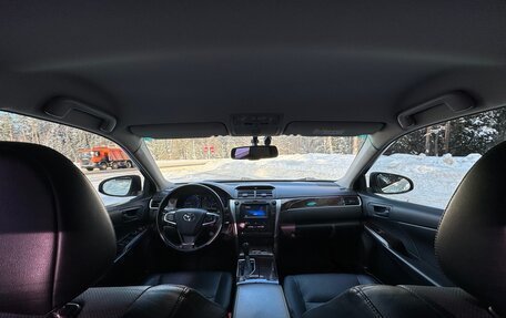Toyota Camry, 2017 год, 2 450 000 рублей, 14 фотография