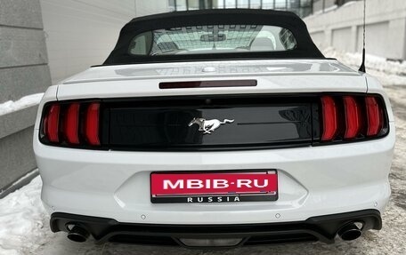 Ford Mustang VI рестайлинг, 2017 год, 2 950 000 рублей, 3 фотография