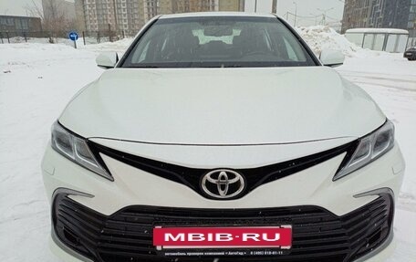 Toyota Camry, 2021 год, 3 475 500 рублей, 2 фотография