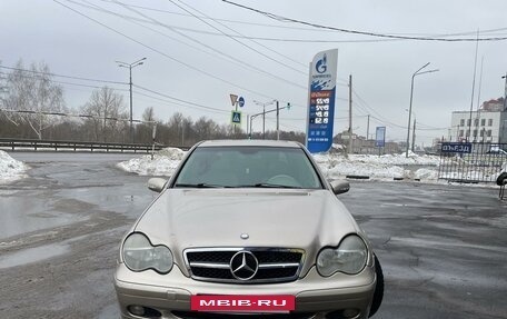 Mercedes-Benz C-Класс, 2000 год, 500 000 рублей, 4 фотография