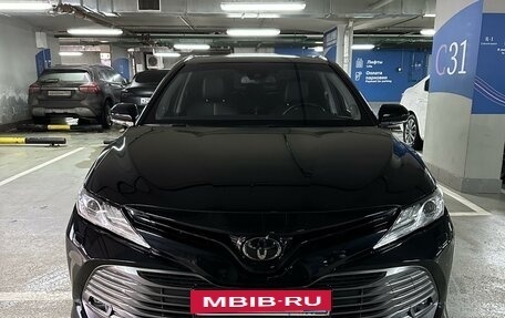 Toyota Camry, 2021 год, 3 950 000 рублей, 3 фотография