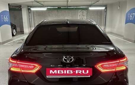 Toyota Camry, 2021 год, 3 950 000 рублей, 12 фотография