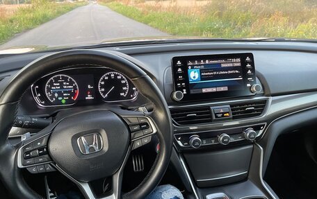Honda Accord IX рестайлинг, 2018 год, 2 700 000 рублей, 5 фотография