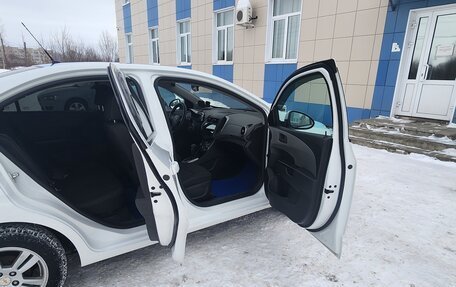 Chevrolet Aveo III, 2015 год, 930 000 рублей, 6 фотография