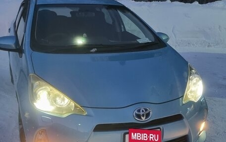 Toyota Aqua I, 2013 год, 900 000 рублей, 7 фотография