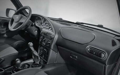 Chevrolet Niva I рестайлинг, 2016 год, 870 000 рублей, 11 фотография