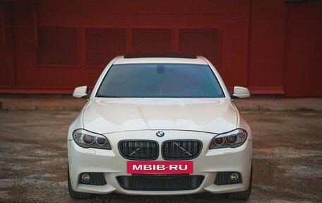 BMW 5 серия, 2011 год, 1 820 000 рублей, 2 фотография