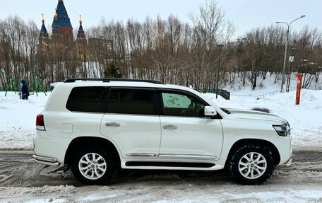 Toyota Land Cruiser 200, 2018 год, 6 000 000 рублей, 3 фотография