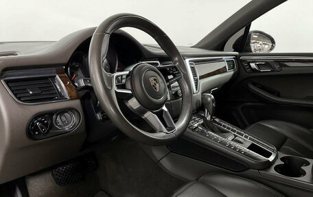 Porsche Macan I рестайлинг, 2015 год, 3 090 000 рублей, 13 фотография