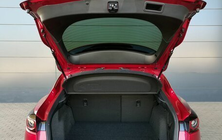 Mazda CX-4, 2023 год, 3 490 000 рублей, 8 фотография