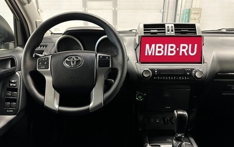 Toyota Land Cruiser Prado 150 рестайлинг 2, 2014 год, 3 749 000 рублей, 22 фотография