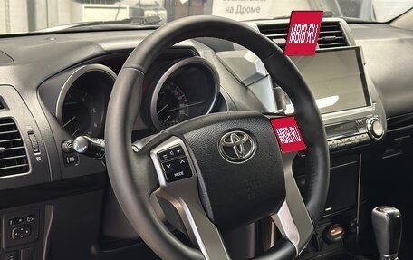 Toyota Land Cruiser Prado 150 рестайлинг 2, 2014 год, 3 749 000 рублей, 21 фотография