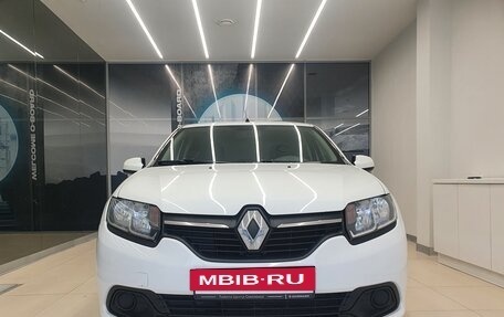 Renault Logan II, 2017 год, 1 100 000 рублей, 2 фотография