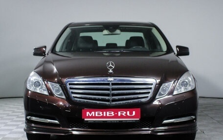 Mercedes-Benz E-Класс, 2012 год, 1 800 000 рублей, 2 фотография