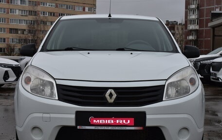 Renault Sandero I, 2013 год, 749 000 рублей, 2 фотография