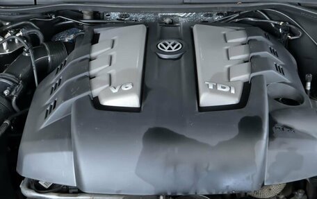 Volkswagen Touareg III, 2012 год, 2 950 000 рублей, 21 фотография