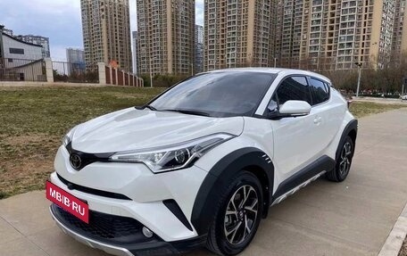 Toyota C-HR I рестайлинг, 2021 год, 1 796 000 рублей, 1 фотография