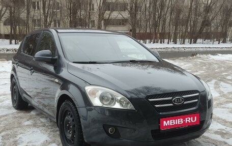 KIA cee'd I рестайлинг, 2009 год, 900 000 рублей, 1 фотография