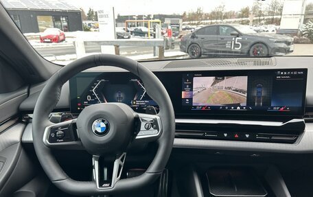 BMW 5 серия, 2024 год, 6 550 000 рублей, 14 фотография