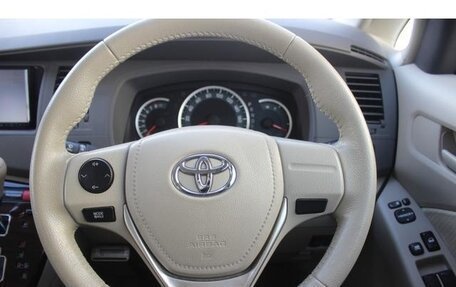 Toyota ISis I, 2013 год, 940 000 рублей, 11 фотография