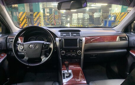 Toyota Camry, 2014 год, 1 880 000 рублей, 5 фотография