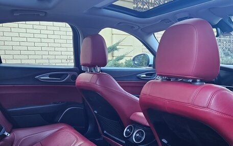 Alfa Romeo Giulia II, 2018 год, 3 499 999 рублей, 7 фотография