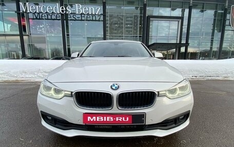 BMW 3 серия, 2017 год, 1 890 000 рублей, 2 фотография