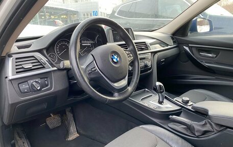 BMW 3 серия, 2017 год, 1 890 000 рублей, 12 фотография