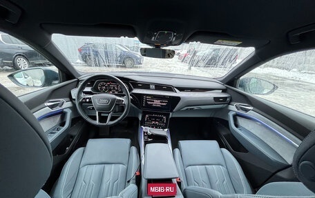 Audi e-tron Sportback I, 2021 год, 7 800 000 рублей, 5 фотография