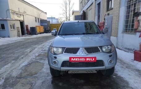 Mitsubishi L200 IV рестайлинг, 2013 год, 1 550 000 рублей, 11 фотография