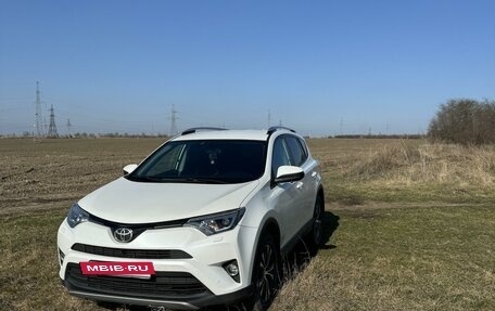 Toyota RAV4, 2018 год, 2 700 000 рублей, 3 фотография