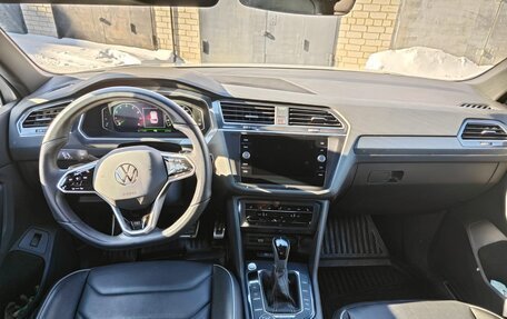 Volkswagen Tiguan II, 2021 год, 4 900 000 рублей, 7 фотография