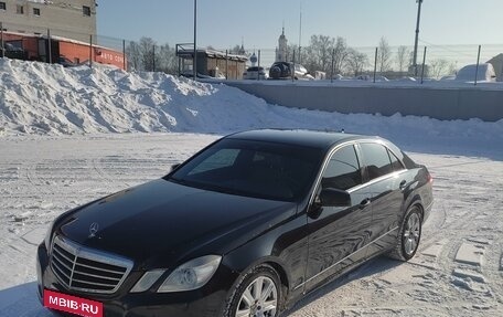 Mercedes-Benz E-Класс, 2010 год, 1 400 000 рублей, 8 фотография