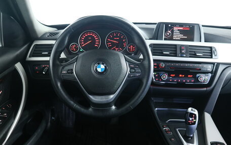BMW 3 серия, 2016 год, 1 750 000 рублей, 9 фотография
