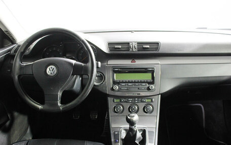 Volkswagen Passat B6, 2008 год, 750 000 рублей, 12 фотография