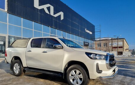 Toyota Hilux VIII, 2020 год, 4 890 000 рублей, 3 фотография