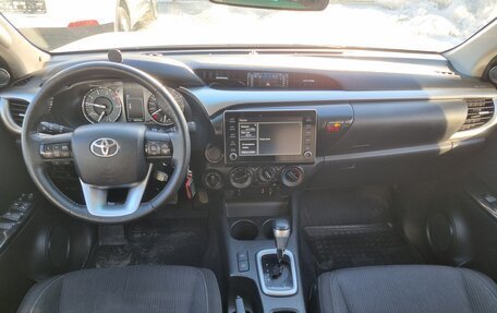 Toyota Hilux VIII, 2020 год, 4 890 000 рублей, 15 фотография