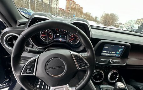 Chevrolet Camaro VI, 2016 год, 2 450 000 рублей, 9 фотография