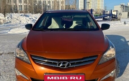 Hyundai Solaris II рестайлинг, 2015 год, 1 180 000 рублей, 2 фотография