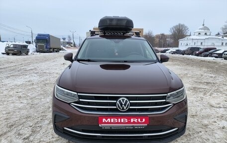 Volkswagen Tiguan II, 2021 год, 3 049 000 рублей, 8 фотография