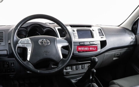 Toyota Hilux VII, 2012 год, 2 299 000 рублей, 11 фотография