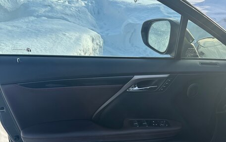 Lexus RX IV рестайлинг, 2018 год, 4 200 000 рублей, 6 фотография